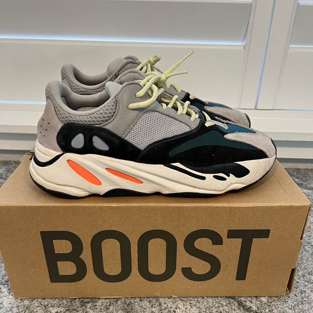 Yeezy 700 Sz 10.5